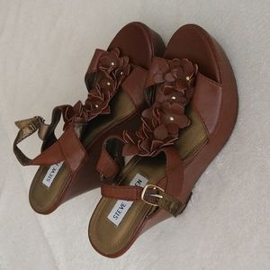 Steve Madden Dark Brown Wedge 8